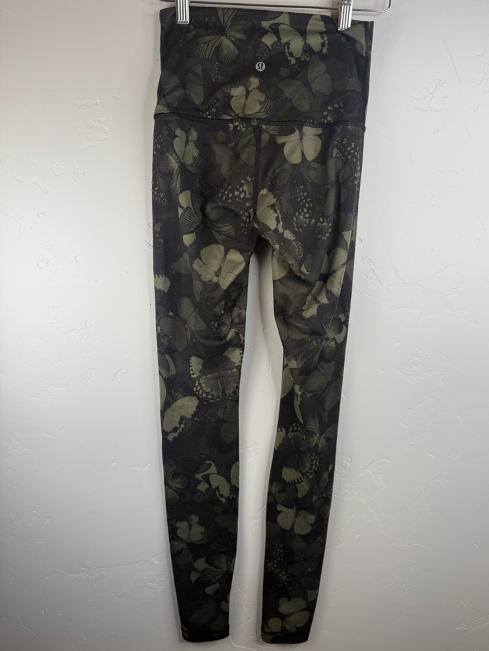 Lululemon Wunder Under Pant *Full-On Luon (Hi-Rise) Size 4 - Picture 5 of 11